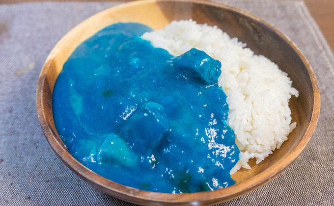Blue nemophila curry looks disgusting though