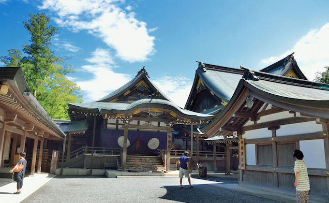 The leading shrine, Ise Jingu, is the sanctum of Japanese god_1